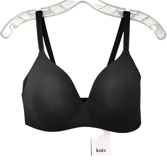 Knix Wing Woman Wire Free Bra Size 4 Black NWT - Picture 1 of 7